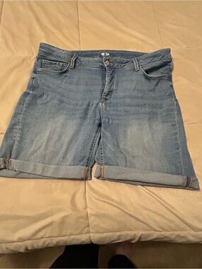 Old Navy Boyfriend no Light Blue Rolled Hem Jean Shorts